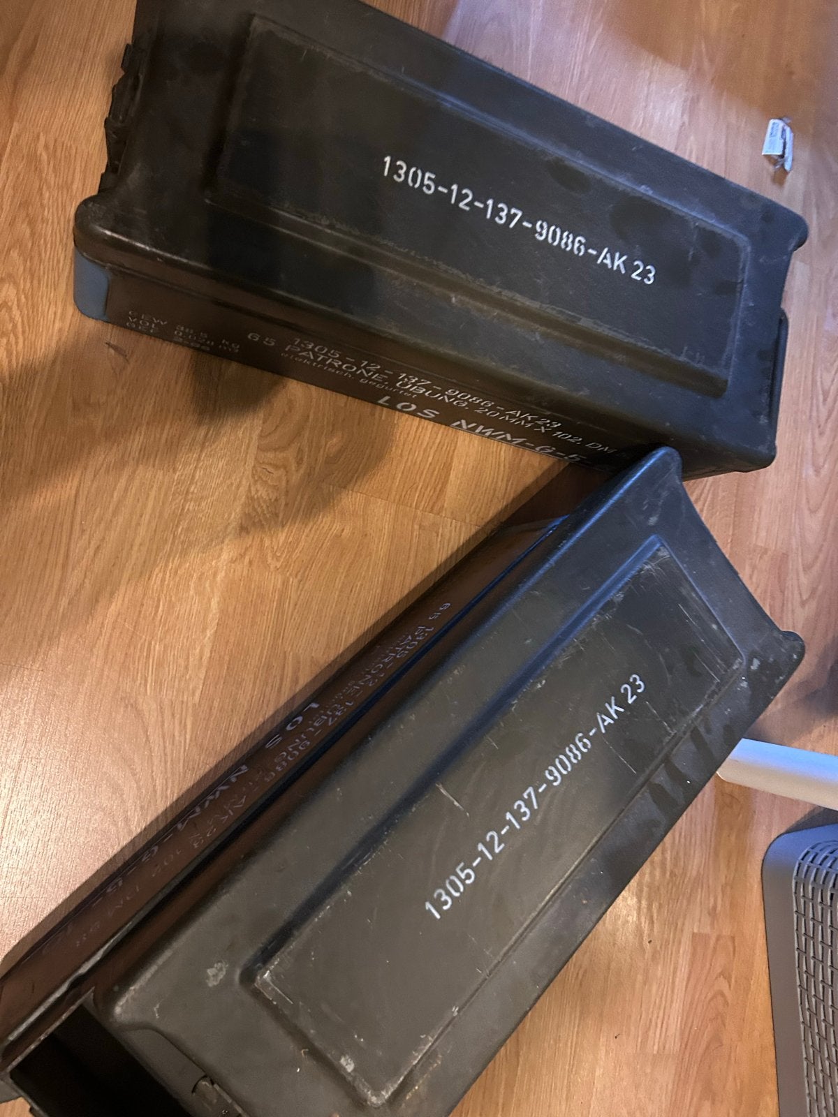 2 stalen munitiekisten - Militaria opslag, Ophalen of Verzenden, Overige soorten, Overige gebieden, Kist of Geocache