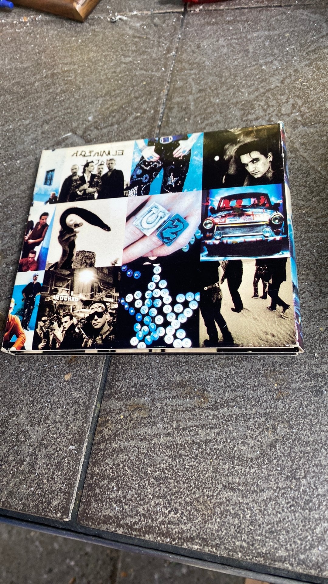 Cd u2 achtung baby, Cd's en Dvd's, Ophalen of Verzenden, Zo goed als nieuw, Poprock