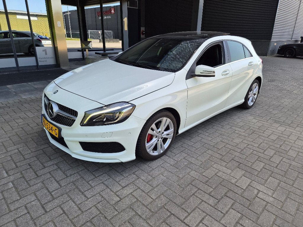 Mercedes-Benz A-Klasse A 180 Blueefficiency 122pk 7G-DCT, Stof, 4 cilinders, 1595 cc, 19 km/l