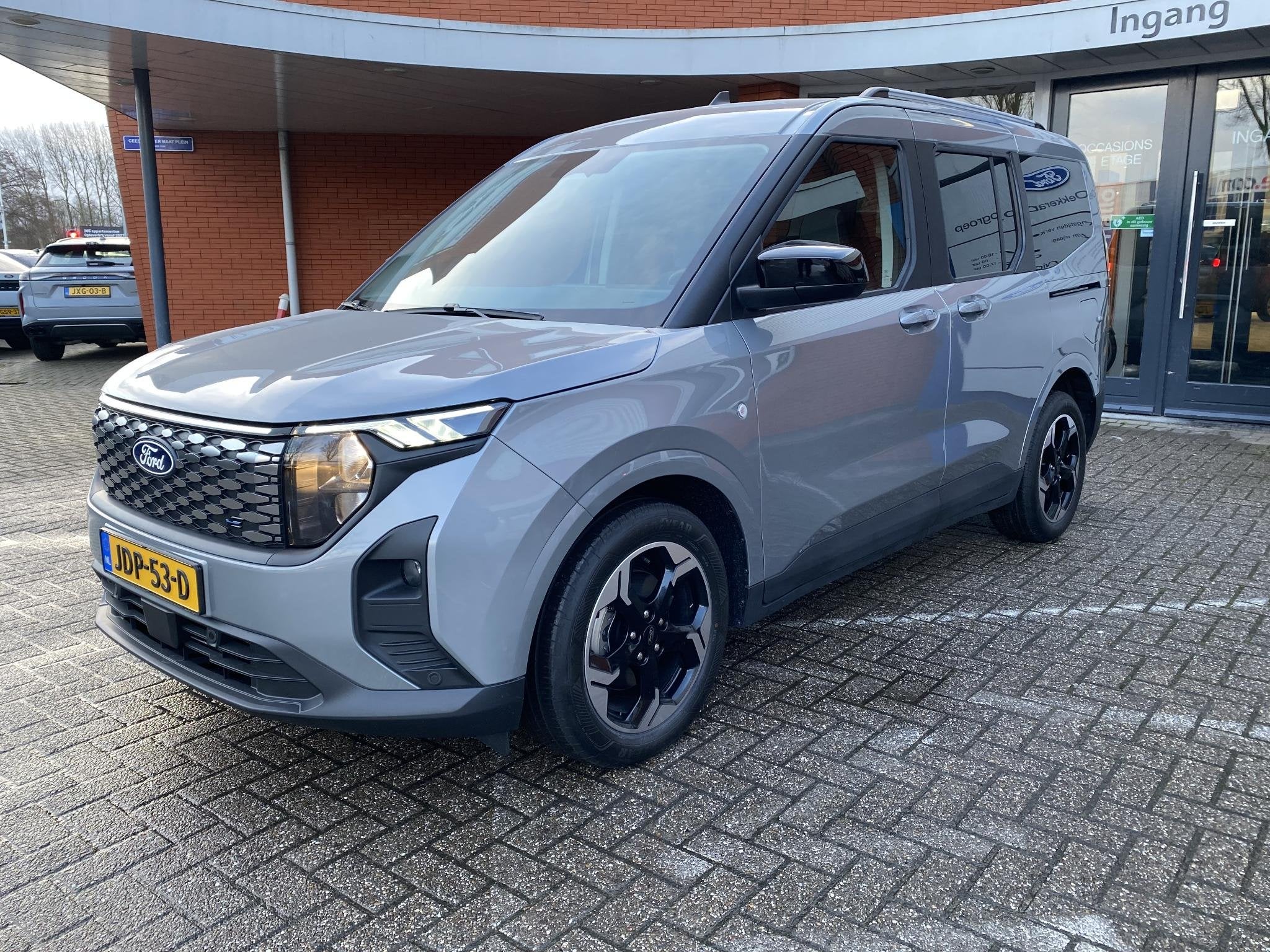Ford Tourneo courier EV / TREKHAAK / WINTERPAKKET., Auto's, Gebruikt, 750 kg, 24 min, 71 pk