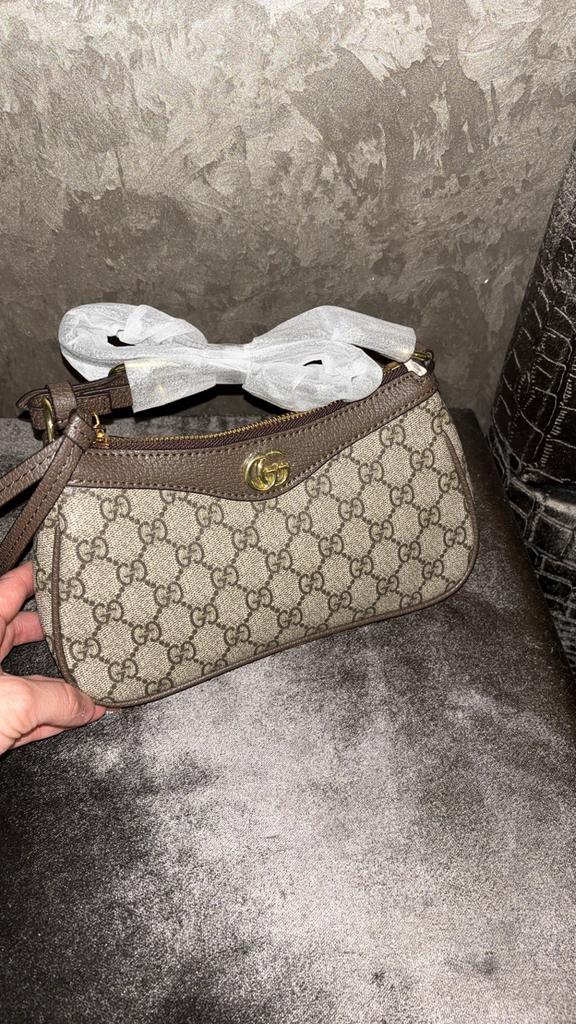 Gucci GG Supreme Mini Schoudertasje - Zo goed als nieuw, Ophalen of Verzenden, Zo goed als nieuw, Bruin, Schoudertasje