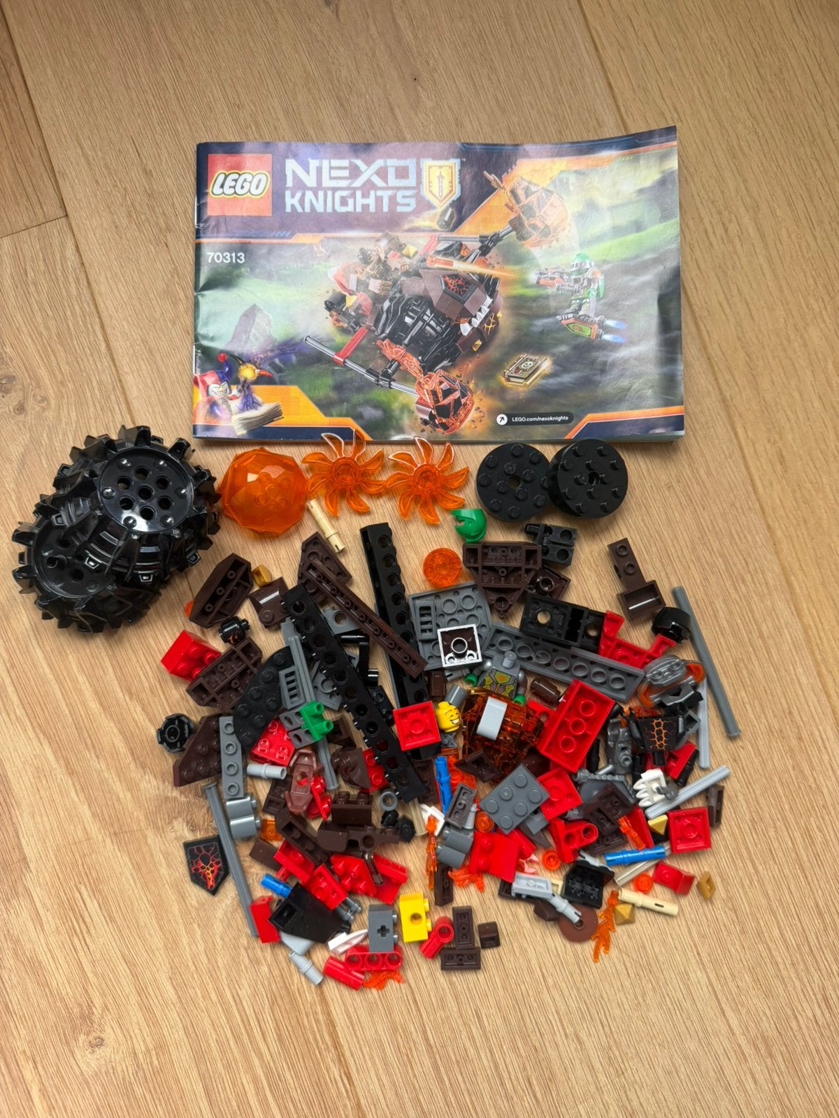 Lego nexo knights 70313, Overige thema's, Lego, Ophalen of Verzenden, Zo goed als nieuw