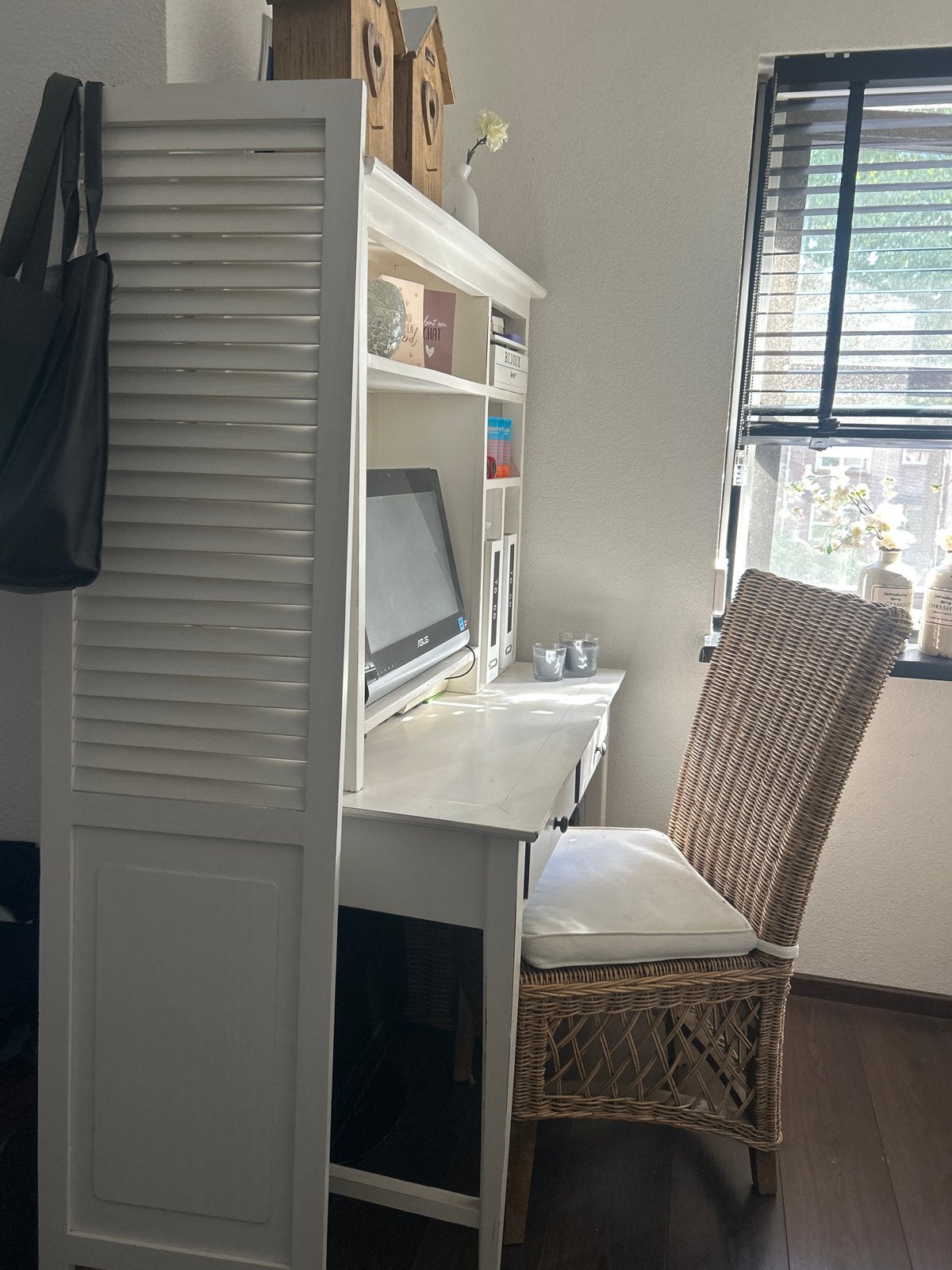 Landelijke stijl wit/creme bureau met opbergruimte en lades, 51 cm, Zo goed als nieuw, Overige merken, Computerbureau