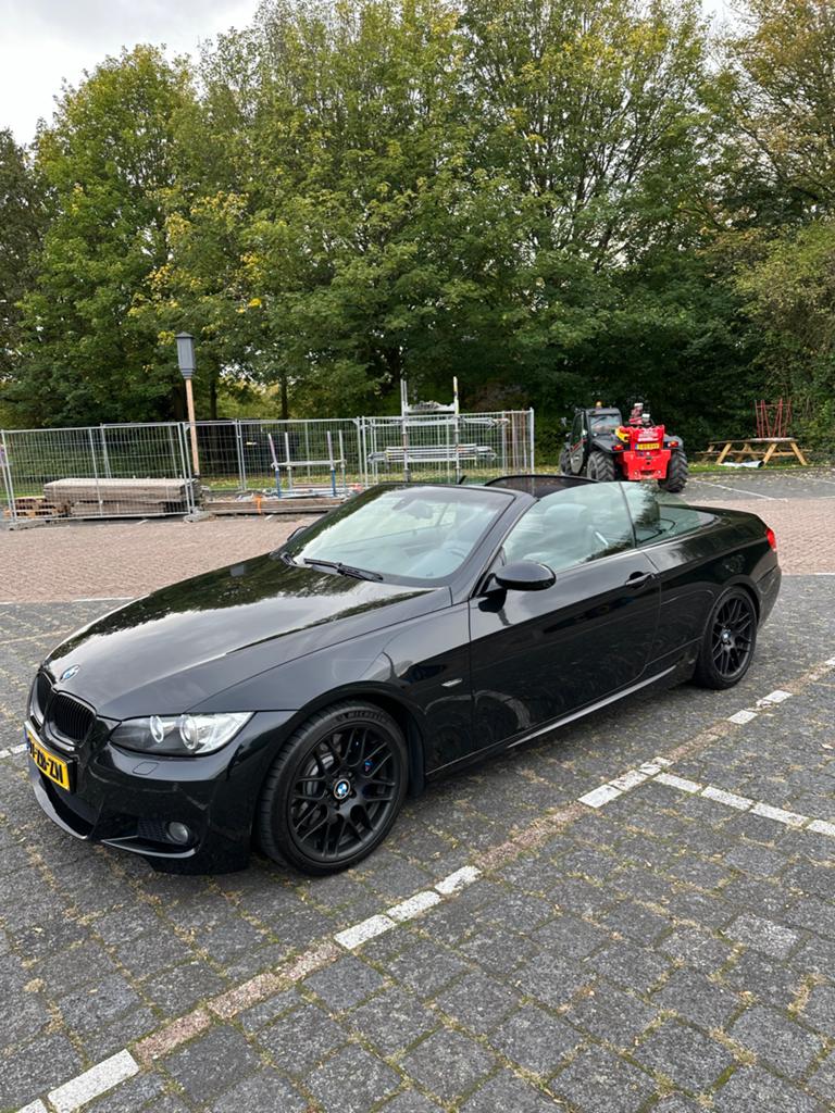 BMW 3-Serie 3.0 I 335 Cabrio AUT 2008 Zwart, Auto's, BMW, Automaat, Achterwielaandrijving, Cabriolet, 4 stoelen