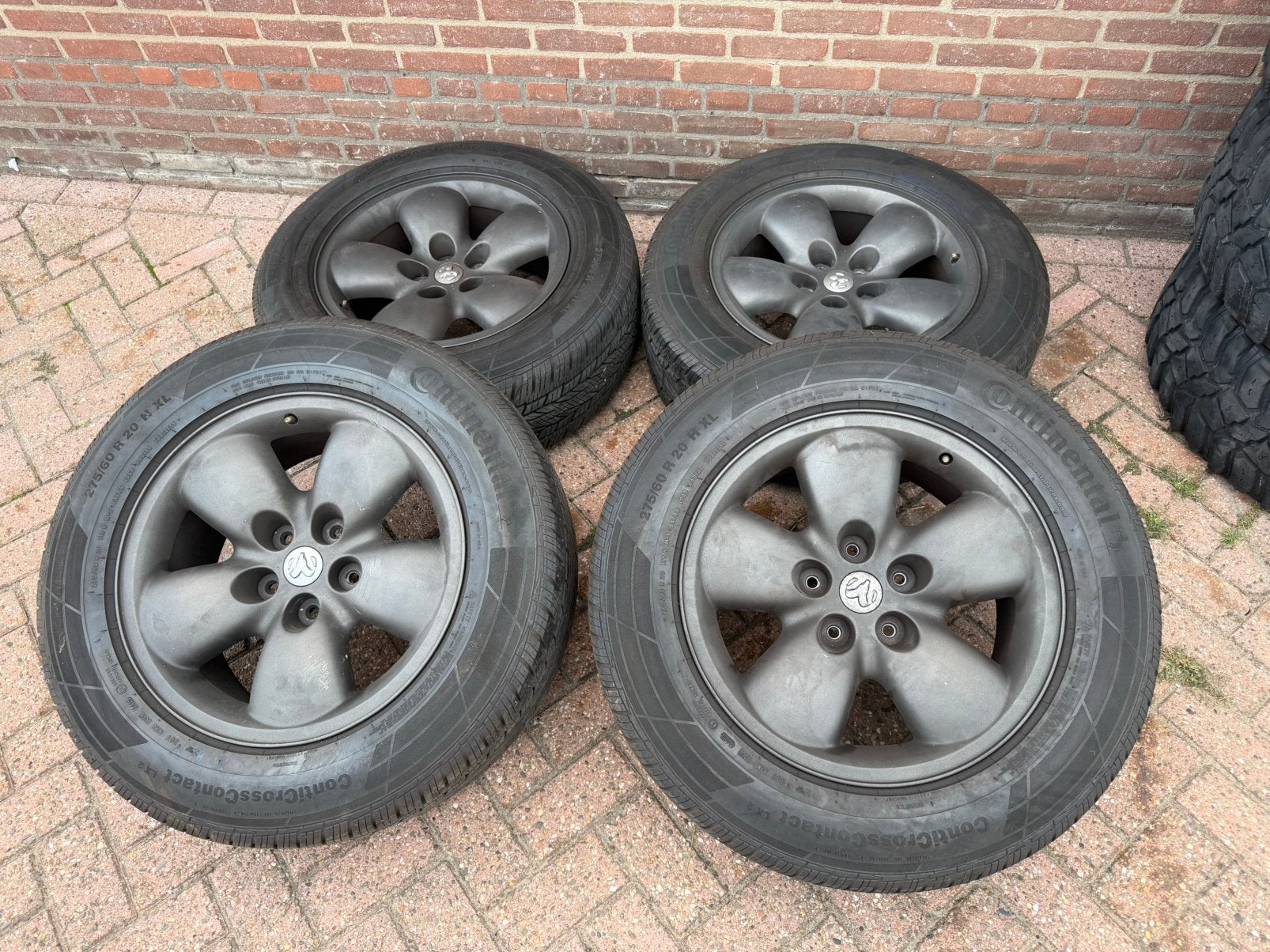 Set Dodge Ram wielen 5x139,7 20 inch, Ophalen, Gebruikt, 275 mm, Banden en Velgen