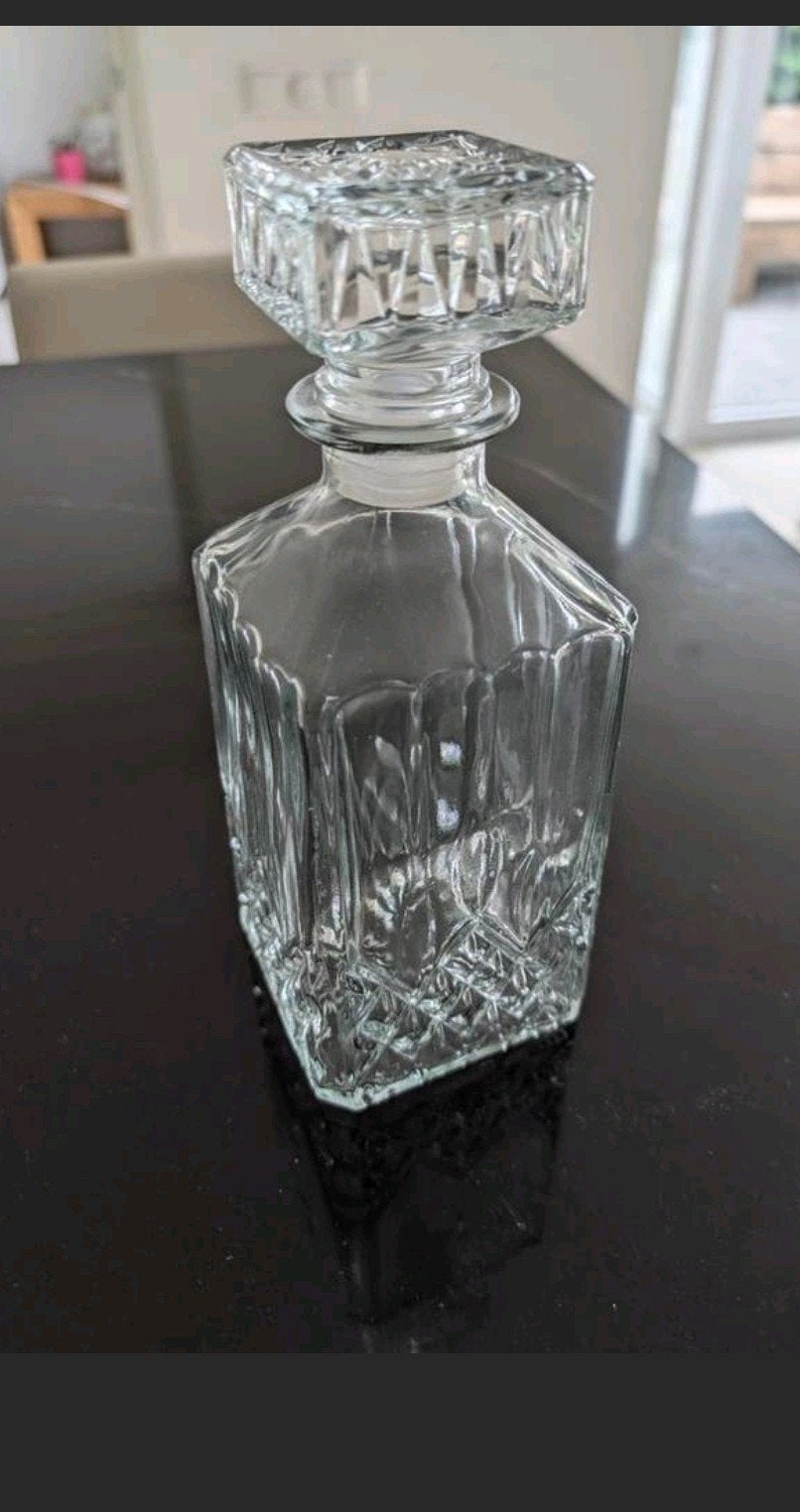 Whiskey karaf, Huis en Inrichting, Woonaccessoires | Stolpen, Ophalen