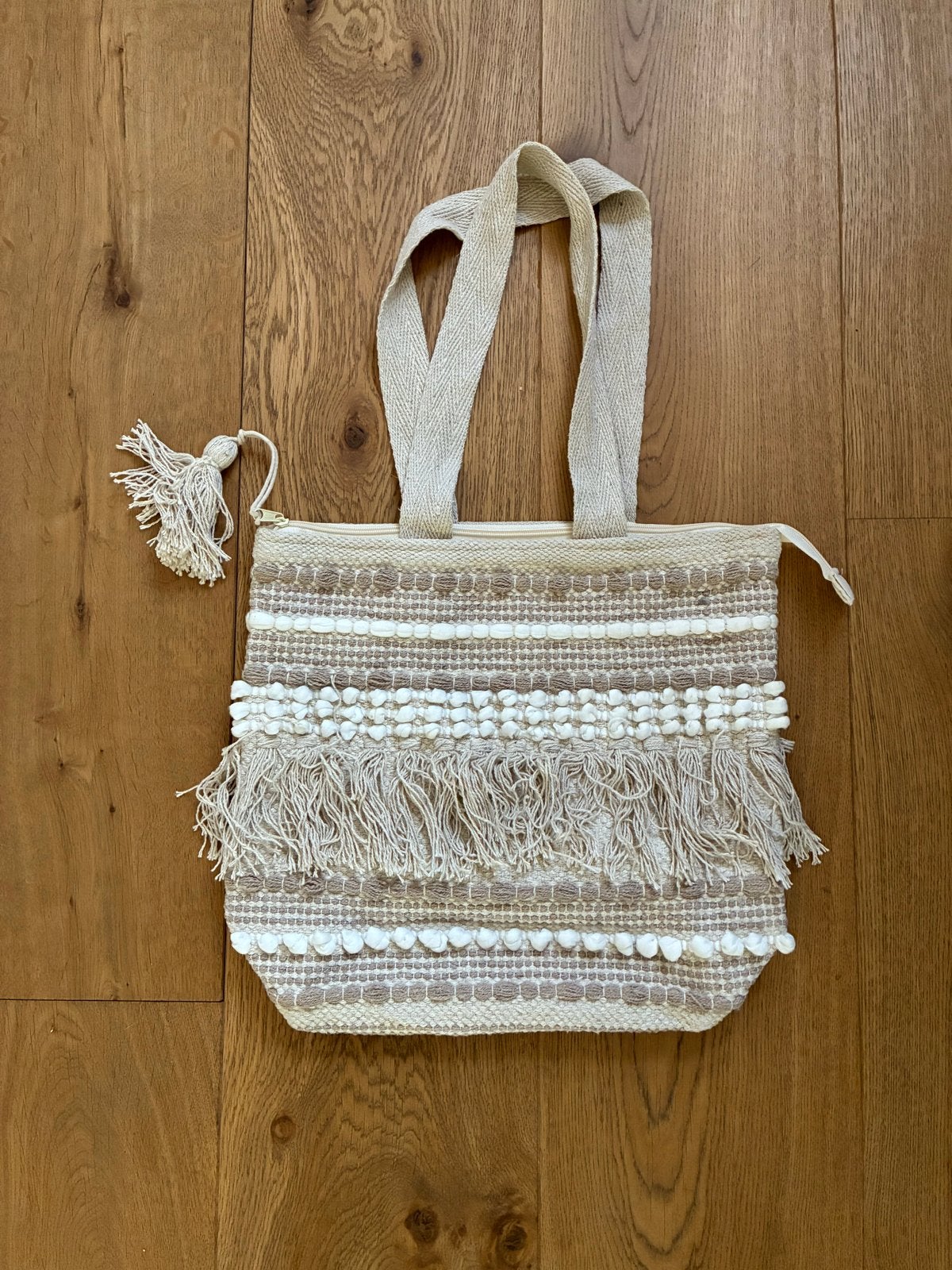 Ibiza Boho-Chic Geweven Tas met Kwastjes en Pompons, Sieraden, Tassen en Uiterlijk, Ophalen of Verzenden, Zo goed als nieuw, Beige
