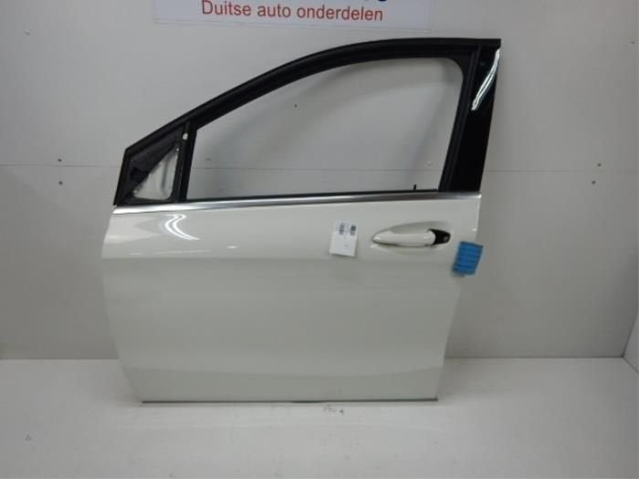 Mercedes-Benz W246 B-Klassee Portier Links-voor Calcitweiss, Ophalen of Verzenden, Gebruikt, Voor, Deur