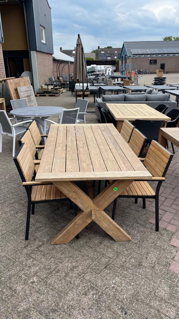 Opruiming: Teak tuinset met tafel en 6 stapelbare stoelen, Ophalen, Gebruikt, Eettafel, 6 zitplaatsen
