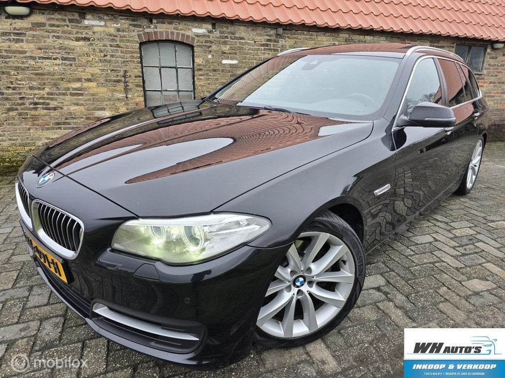 BMW 5-serie Touring 520d Luxury Edition | Pano, Auto's, BMW, Automaat, Achterwielaandrijving, Euro 6, 2000 kg