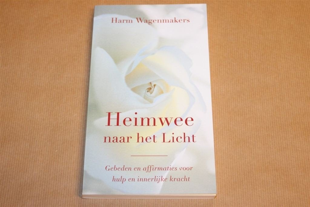 Heimwee naar het licht - Harm Wagenmakers, Boeken, Ophalen of Verzenden, Zo goed als nieuw, Overige onderwerpen, Achtergrond en Informatie