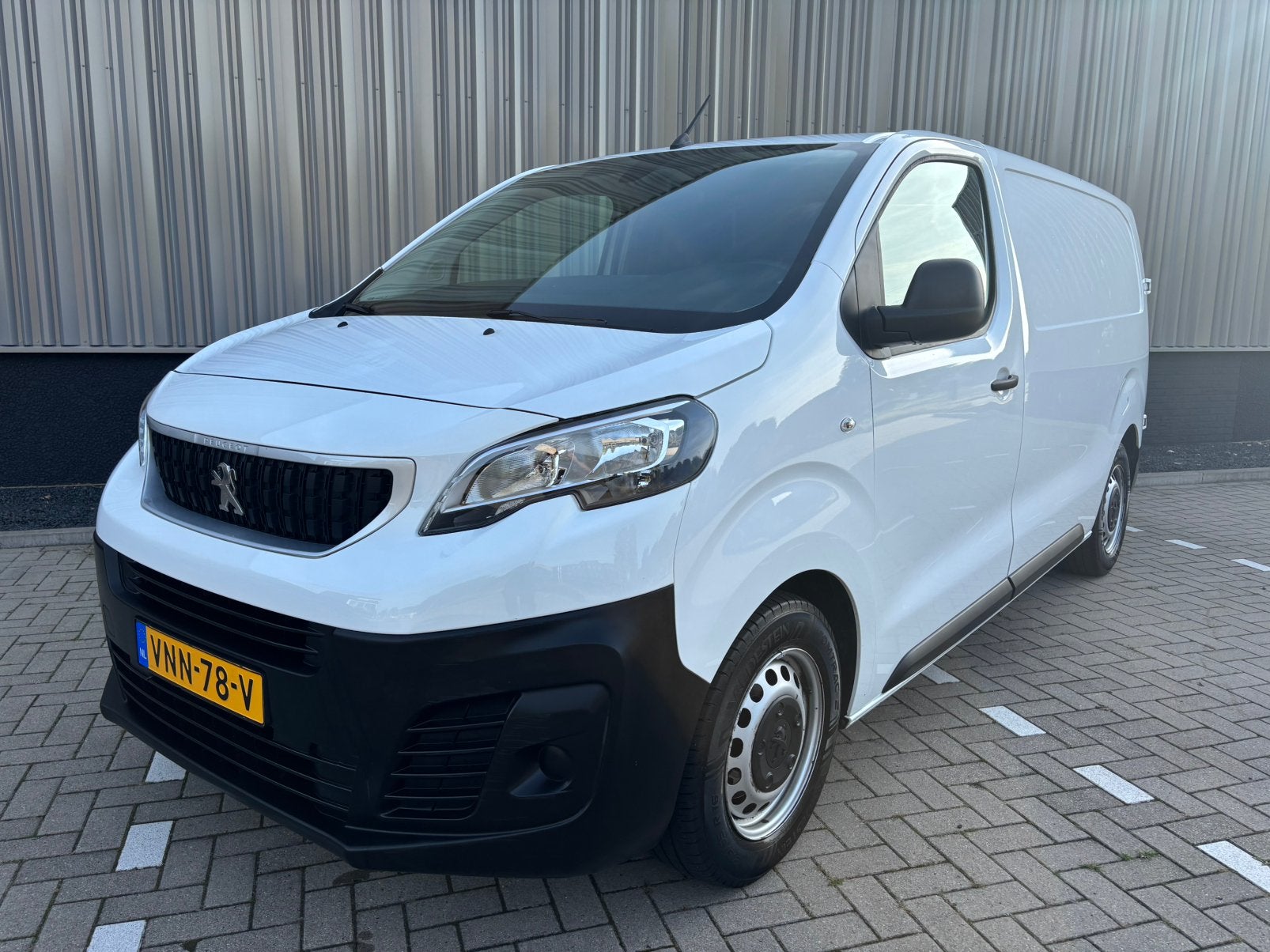Peugeot Expert 231L GB 1.5 Bluehdi 100pk  78dkm NAP, Voorwielaandrijving, 15 km/l, 4 cilinders, Leder en Stof