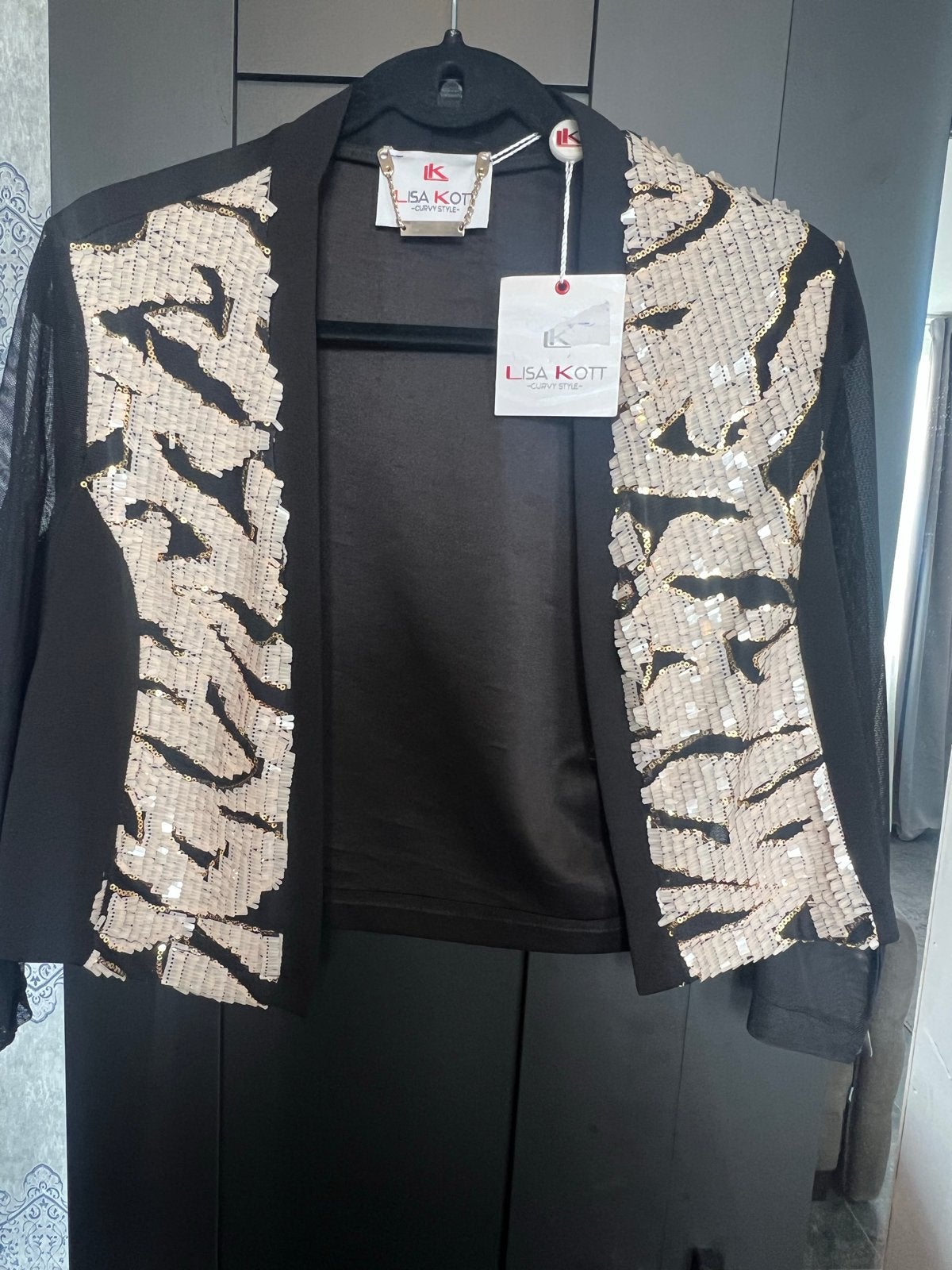 Lisa Kott Jasje met pailletten - Nieuw met kaartjes maat s-m, Maat 38/40 (M), Zwart, Nieuw, Ophalen of Verzenden