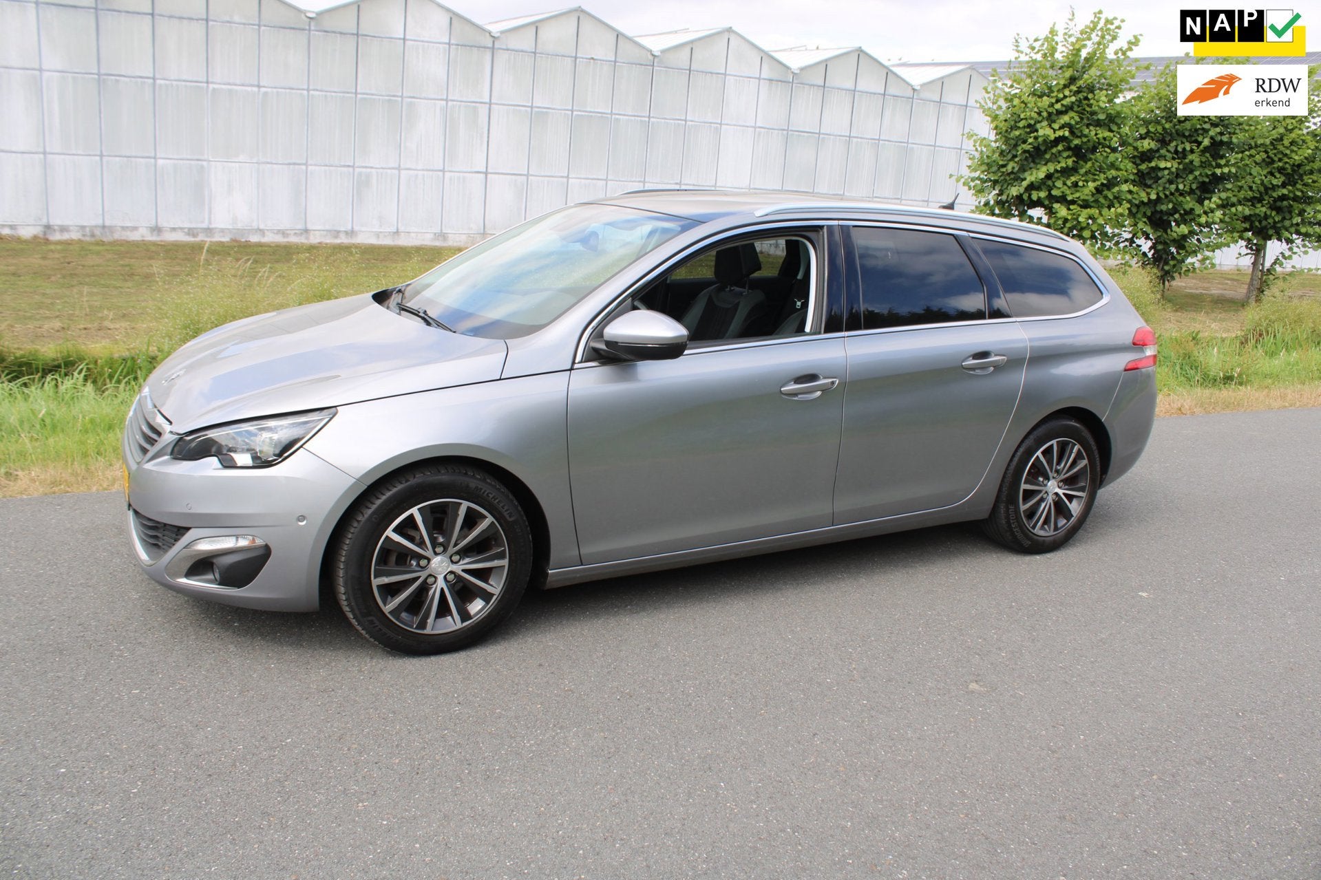 Peugeot 308 SW 1.2 PureTech Allure, Gebruikt, Euro 6, 1199 cc, 1165 kg