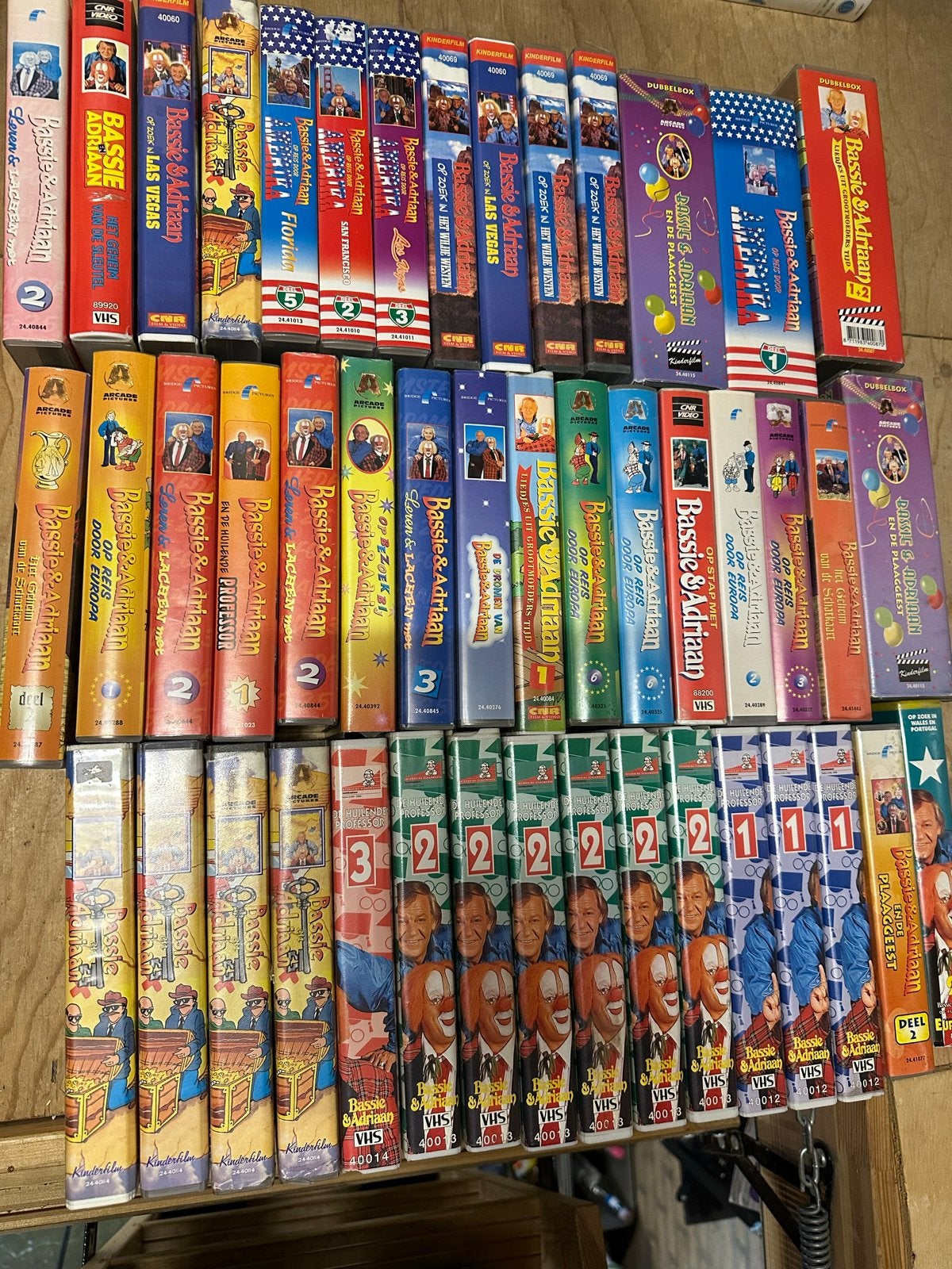 Grote collectie Bassie & Adriaan VHS-banden, Gebruikt, Alle leeftijden, Kinderfilm, VHS