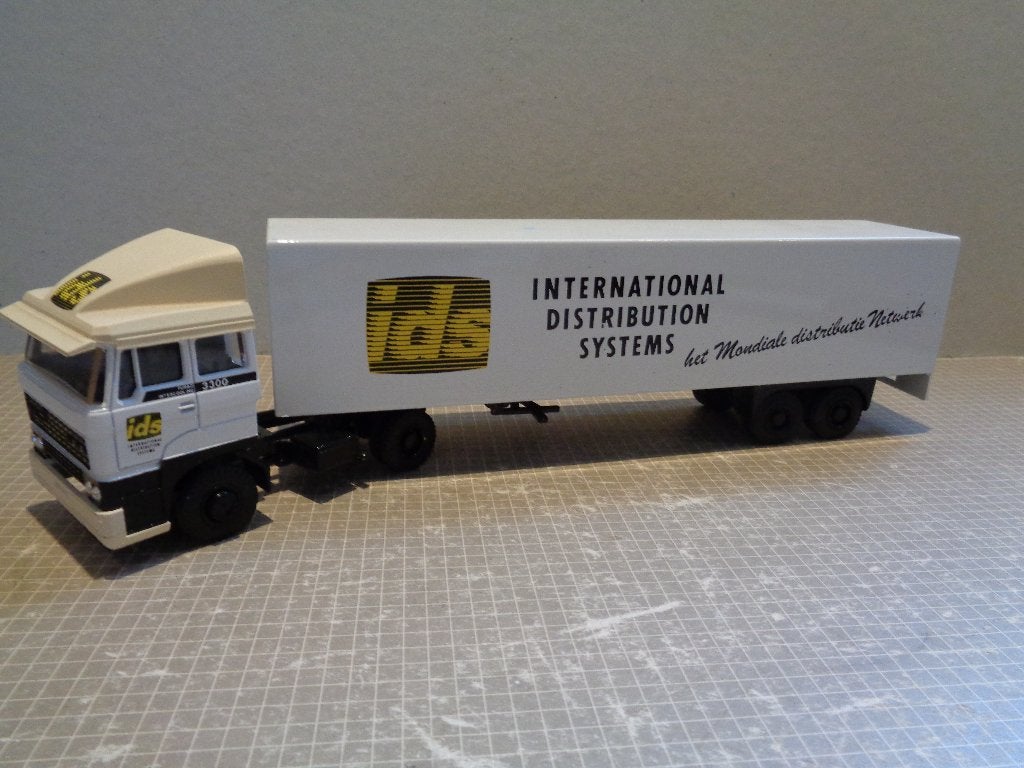 lion daf 3300 met euro trailer ids, Ophalen of Verzenden, Zo goed als nieuw, Bus of Vrachtwagen, Lion Toys