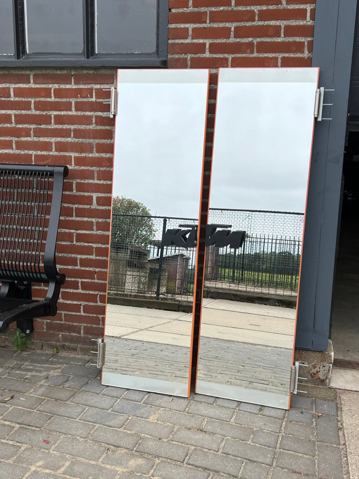 Ktm klapdeuren/deuren, Doe-het-zelf en Verbouw, Deuren en Horren, Ophalen of Verzenden, Zo goed als nieuw, Binnendeur, 200 tot 215 cm