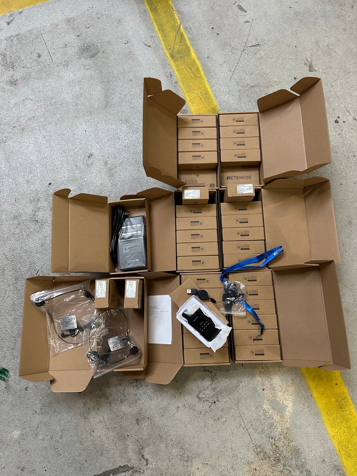 Retekess 35 ontvangers, 2 zenders, 2 headsets, lader en etc, Ophalen of Verzenden, Nieuw, Zender en Ontvanger