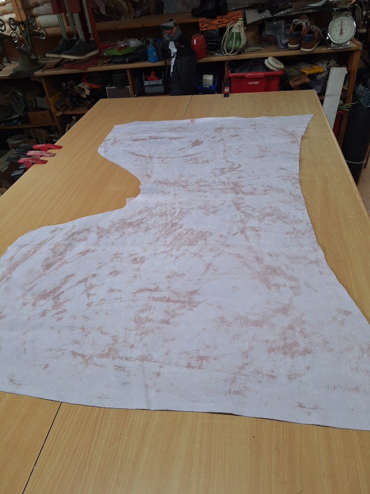 Rundshuid, Ingewassen, rosé, Hele huid 28 euro., Leer of Kunstleer, Nieuw, Ophalen of Verzenden, 30 tot 120 cm