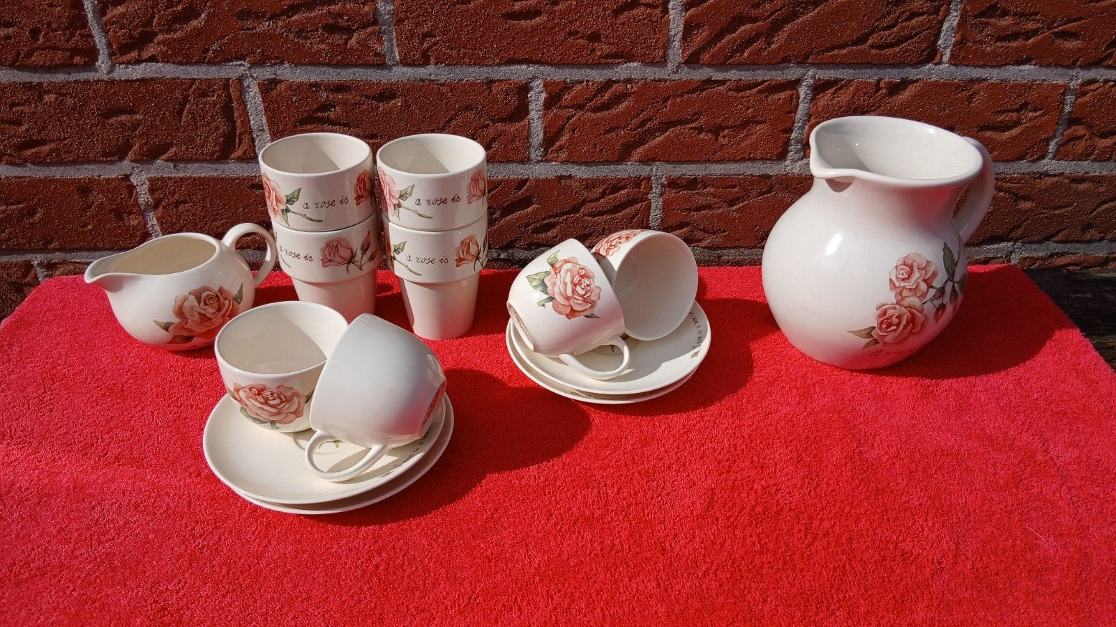 Kopjes en bordjes (keukensetje), Antiek en Kunst, Ophalen of Verzenden
