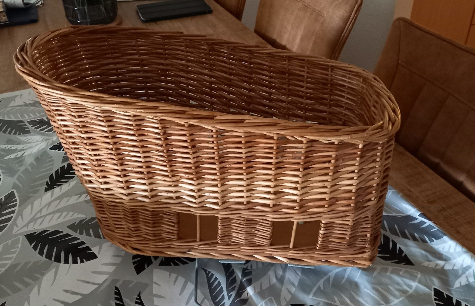 Te koop honden fietsmand, Ophalen, Gebruikt, Basil