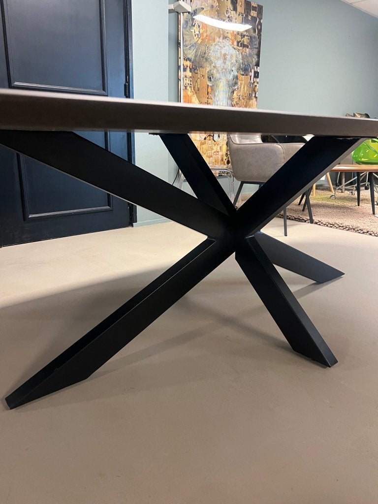 Design eettafel deens ovaal | spinpoot, Eras interieurs (huismerk), Info@eras-interieurs.nl, Ophalen of Verzenden, Vijf personen of meer