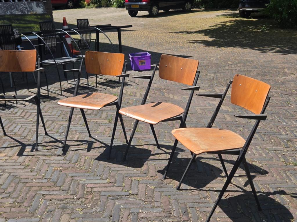 Wim Rietveld Ahrend Pyramid stoelen, Ophalen, Gebruikt