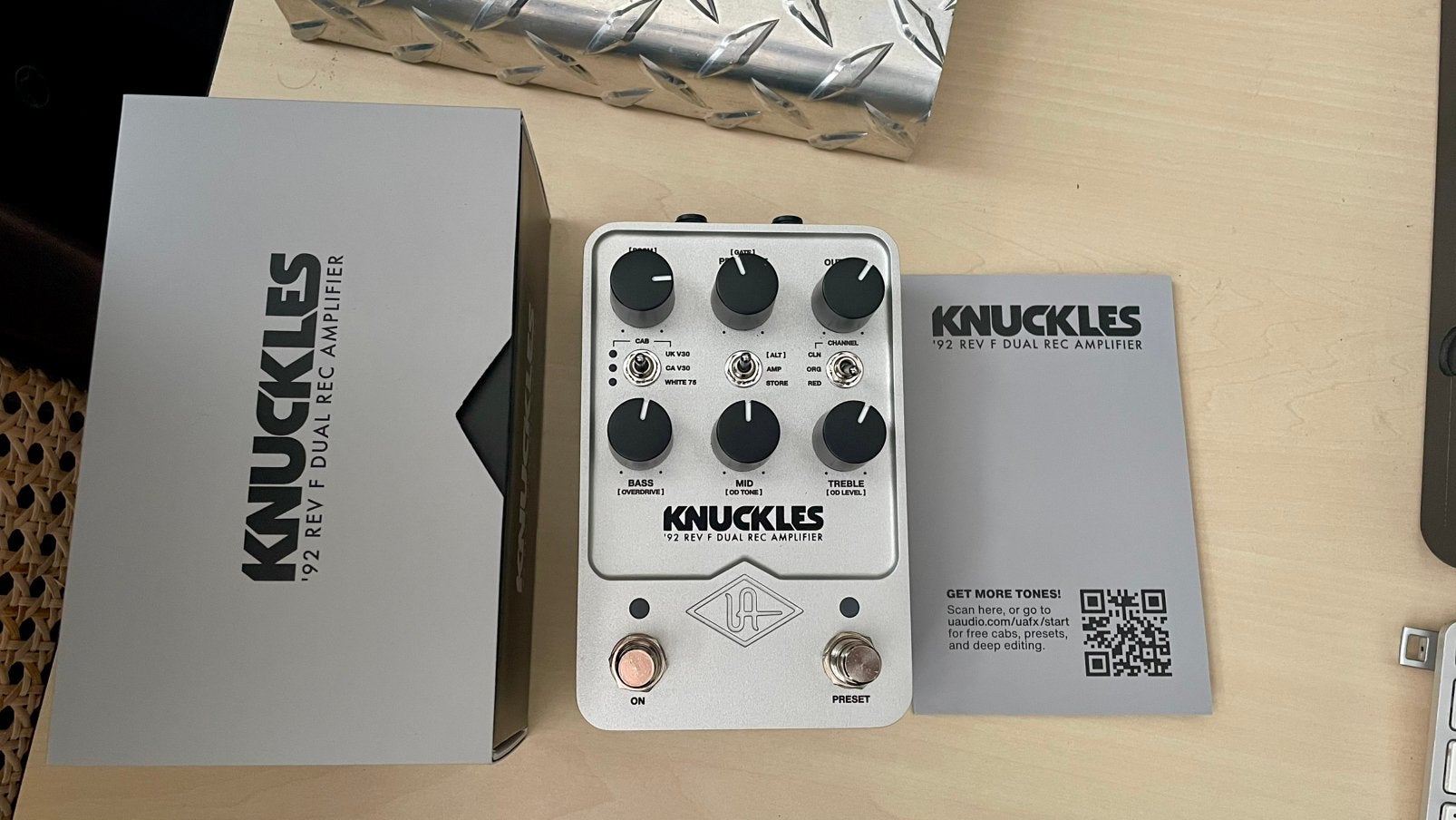 Universal Audio UAFX Knuckles, Muziek en Instrumenten, Effecten, Ophalen of Verzenden, Zo goed als nieuw