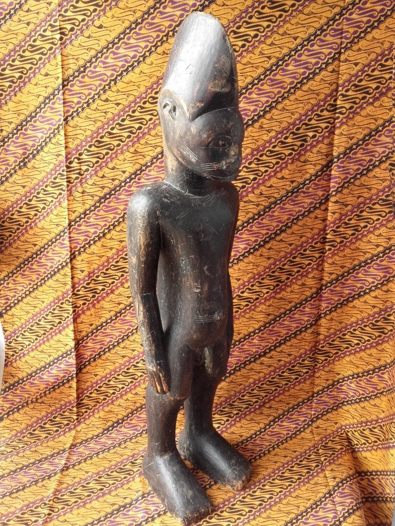 Mooi authentiek oud voorouderbeeld uit Afrika 91 cm., Antiek en Kunst, Kunst | Niet-Westerse kunst, Hout, Bruin, Afrika, Ophalen of Verzenden