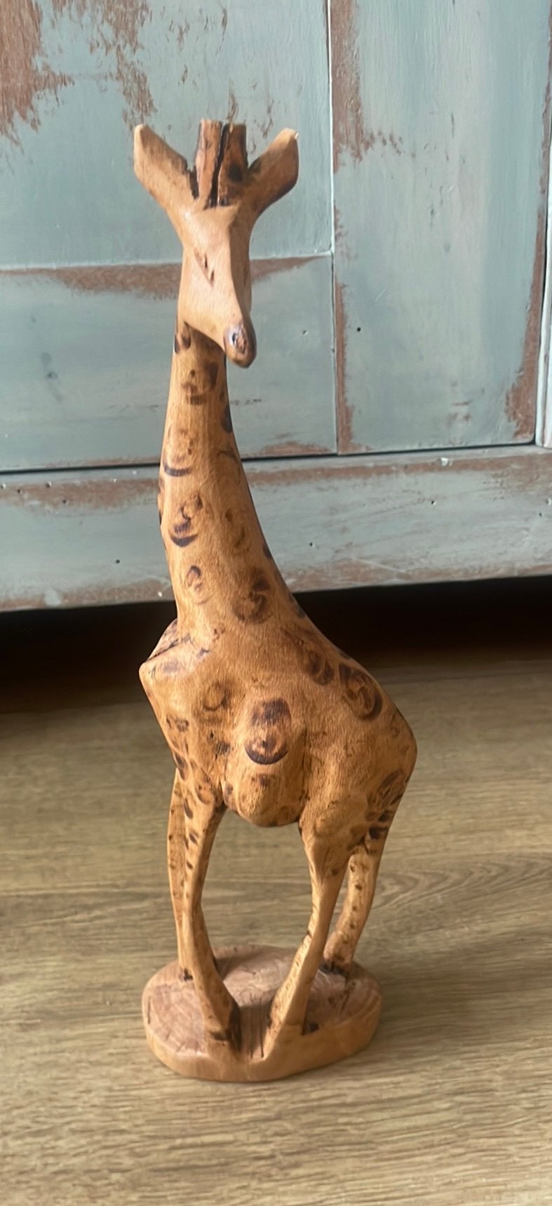 Prachtig houten giraffe giraf beeld  houtsbijwerk Afrika, Ophalen of Verzenden, Zo goed als nieuw, Beeldje of Figuurtje