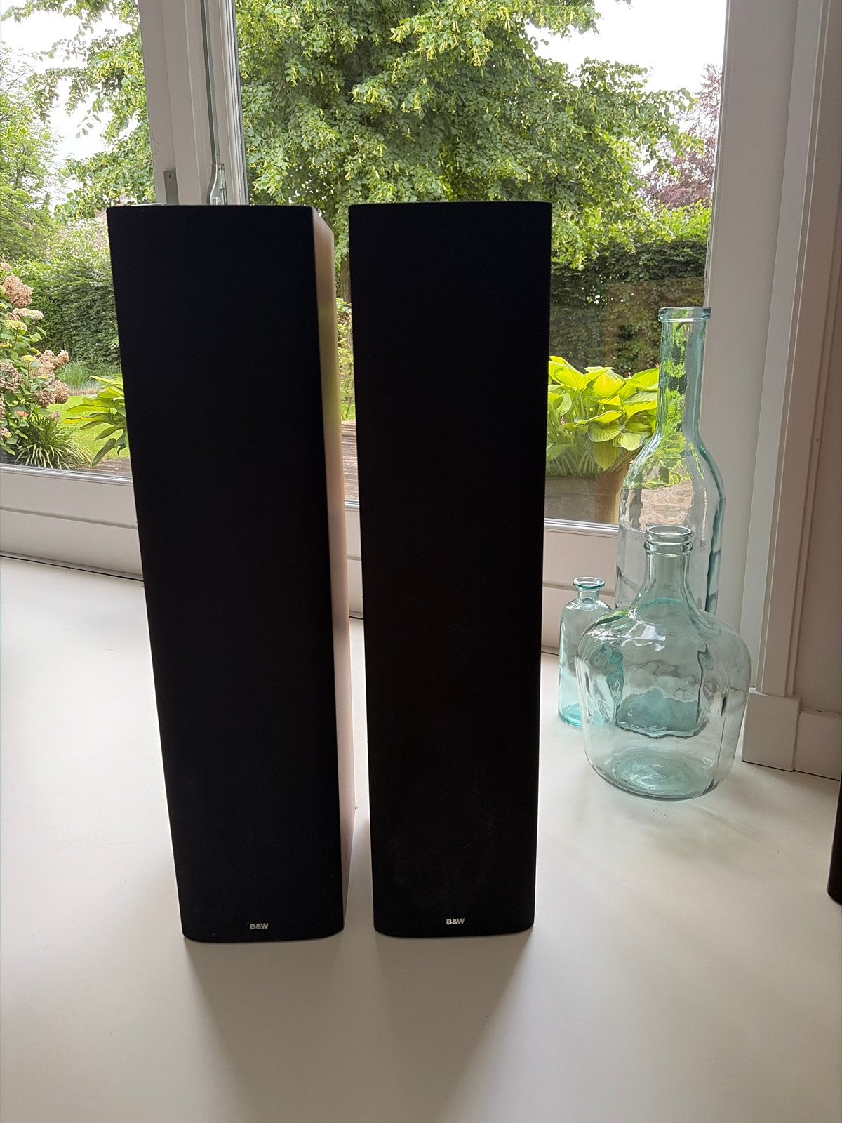 Bowers & Wilkins (B&W) 684 S2 Vloerstaande Speakers, Ophalen, Zo goed als nieuw, Bowers & Wilkins (B&W), 120 watt of meer