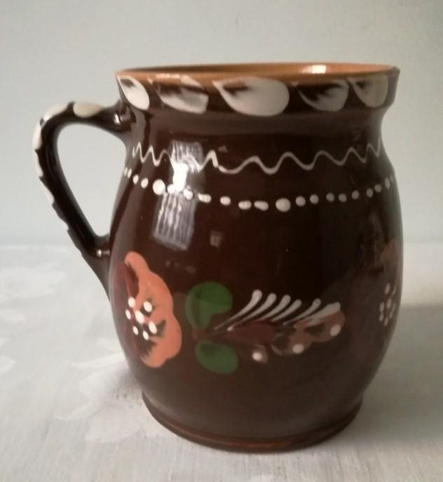 Hongaars vintage vaas met handvat van Sarospatak, Antiek en Kunst, Antiek | Vazen, Ophalen of Verzenden