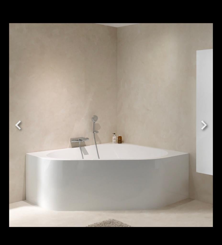 Hoekbad 135x135, Doe-het-zelf en Verbouw, Sanitair, Ophalen, Nieuw, Bad