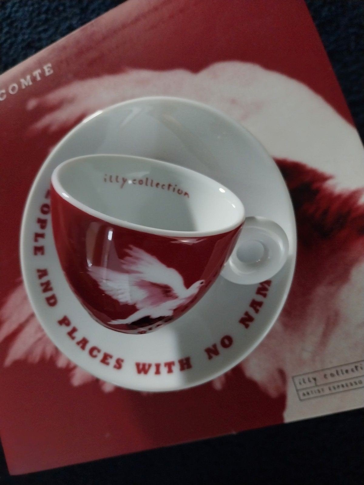 Illy Art Collection Michel Comte Espresso Kop en Schotel, Huis en Inrichting, Ophalen of Verzenden, Zo goed als nieuw, Kop(pen) en/of Schotel(s)