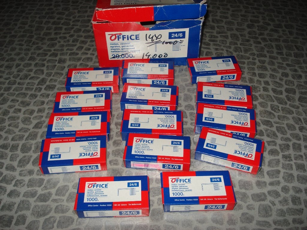 14.000   nietjes   Office  24/6  6 MM   nieuw in doos, Diversen, Ophalen of Verzenden, Nieuw