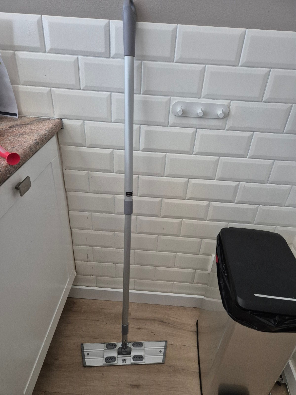 PROWIN  DWEILSTOK   MET  MOP, Huis en Inrichting, Schoonmaakartikelen, Ophalen