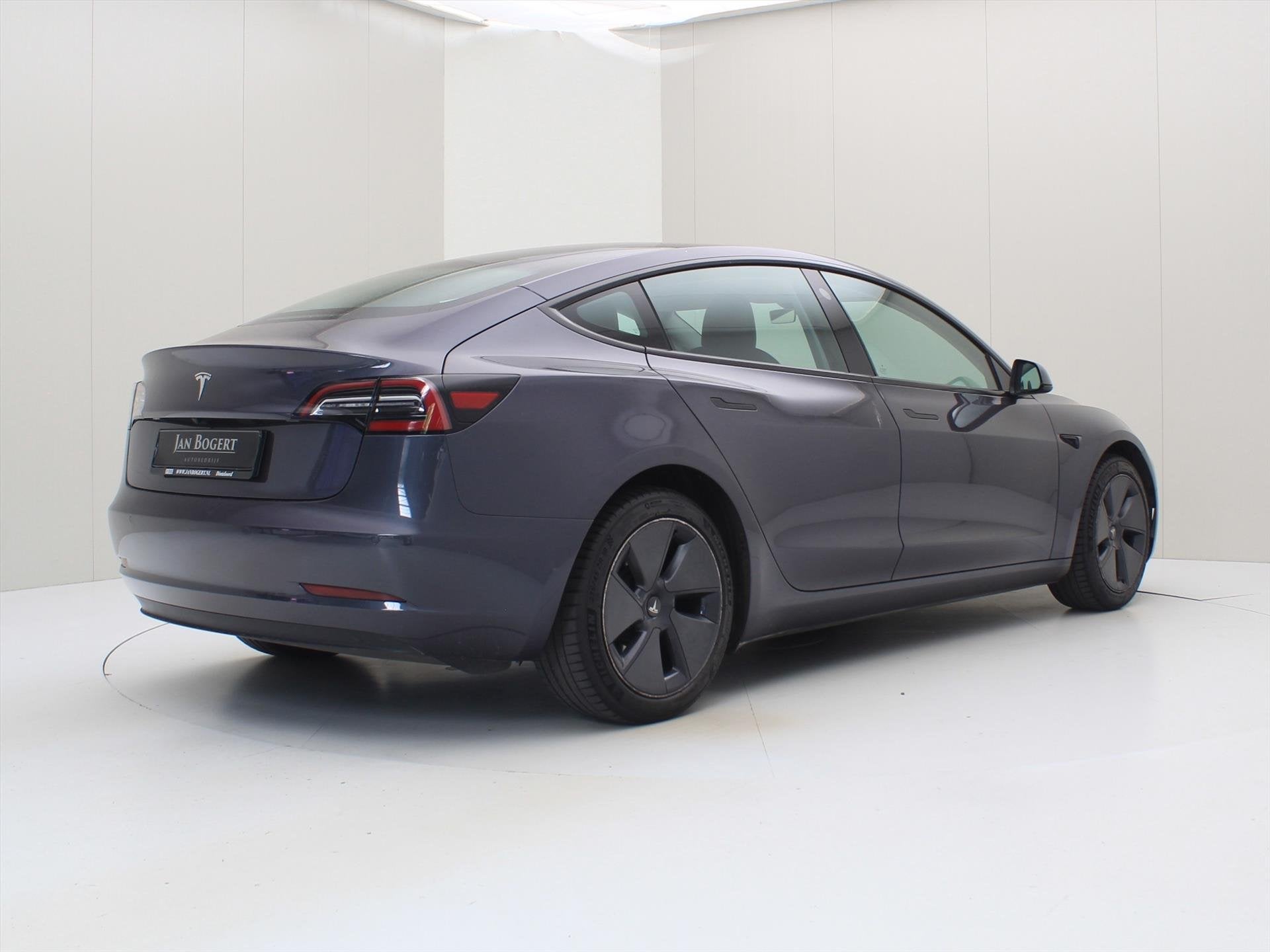 Tesla Model 3 Tesla Model 3 Standard RWD Plus FACELIFT 96.3%, Auto's, Tesla, Automaat, Achterwielaandrijving, Gebruikt, Zwart