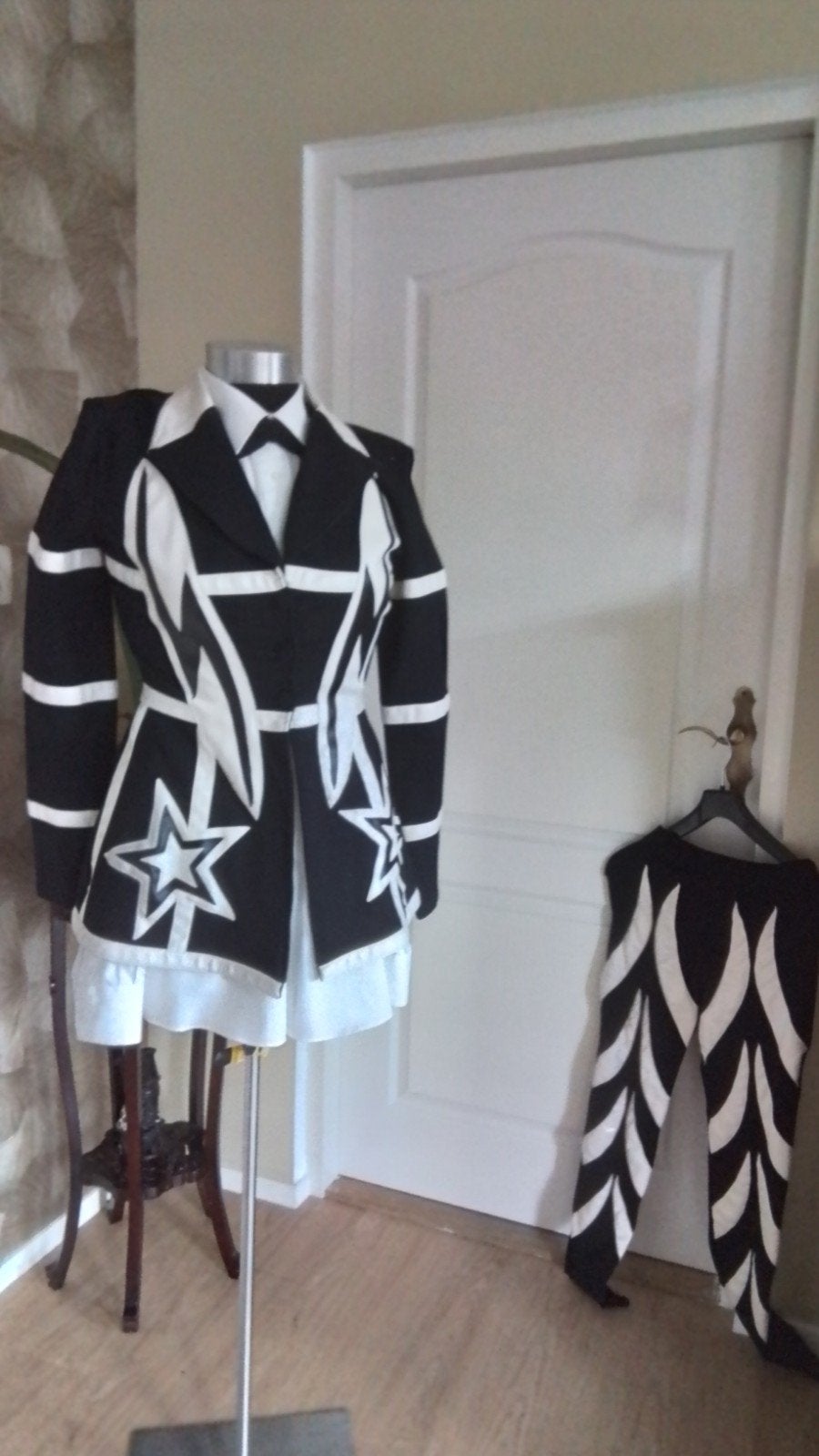 Kiss  , rocker  , 80ties pak , 36, Carnaval, Ophalen of Verzenden, Zo goed als nieuw, Kleding