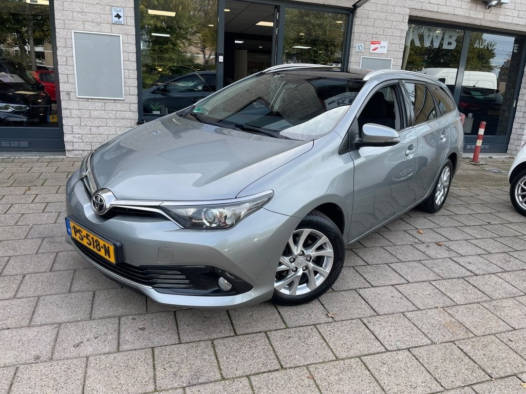 Foto 27 van Toyota Auris Touring Sports 1.2T Business Pano Trekhaak Navi
