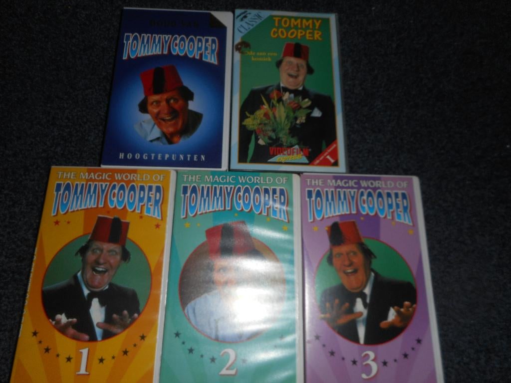 TOMMY COOPER "De Hoogtepunten" Op VIDEO!, Cd's en Dvd's, VHS | Film, Alle leeftijden, Ophalen of Verzenden, Zo goed als nieuw