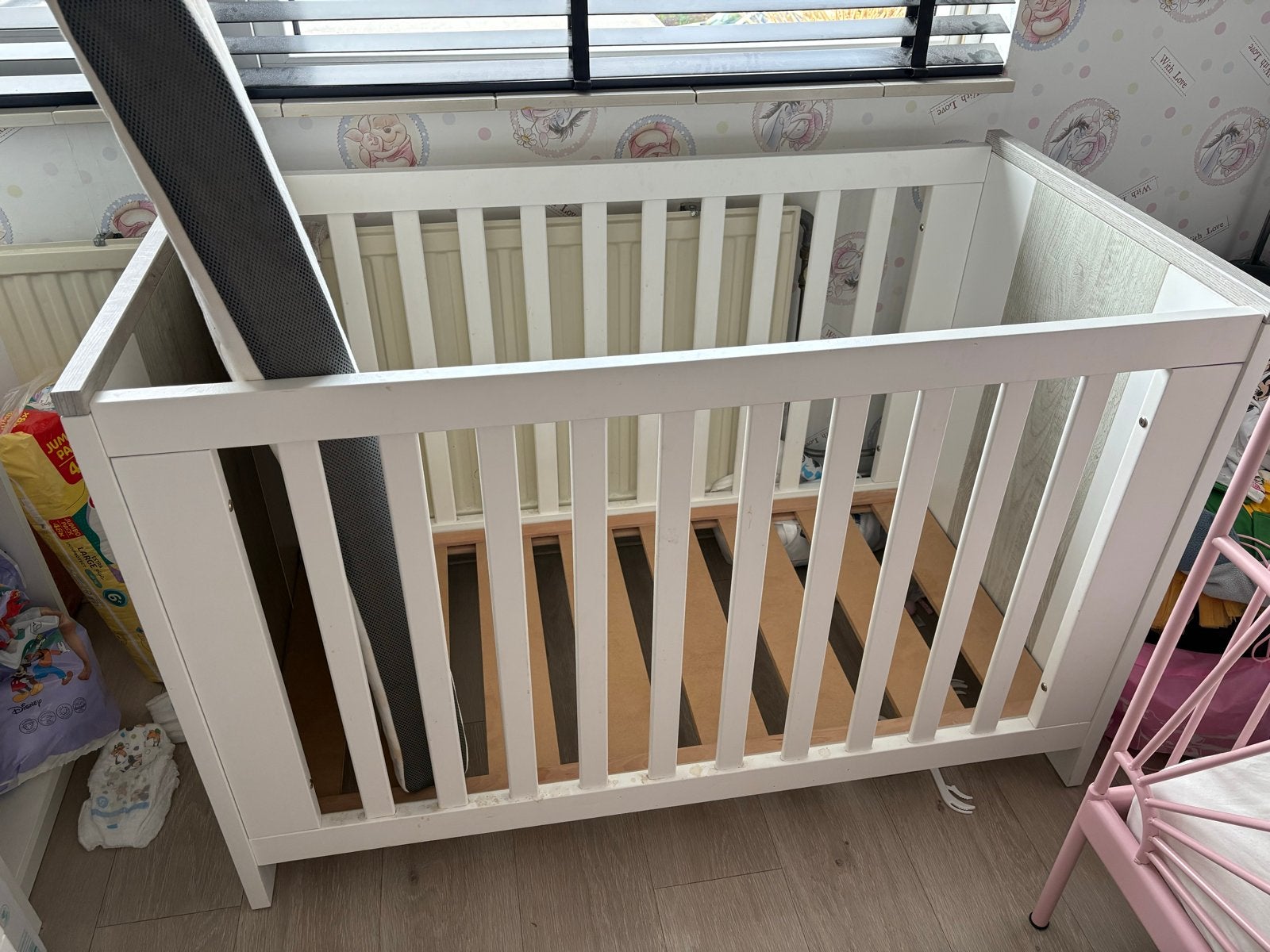 Complete Kinderkamer: Ledikant, Commode en Kledingkast, Ophalen, Gebruikt, Jongetje of Meisje