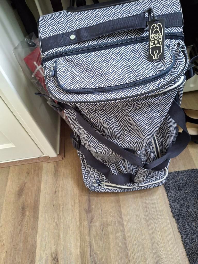 Reistas trolleyfunctie kipling, Ophalen of Verzenden, Zo goed als nieuw, 30 cm of meer, Wieltjes