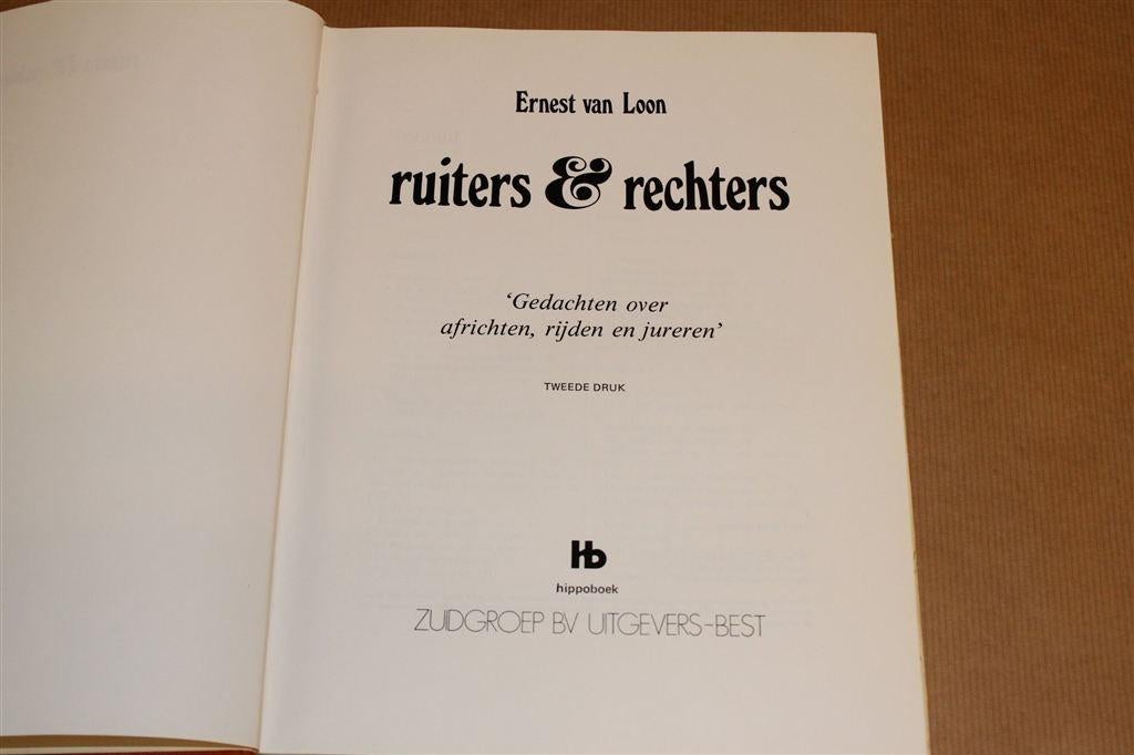 Ruiters en Rechters — Dressuur & Jureren [Hippoboek 1971], Boeken, Ophalen of Verzenden, Gelezen, Honden