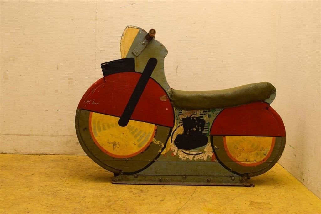 Unieke houten draaimolen motor d.d. 1955 49327