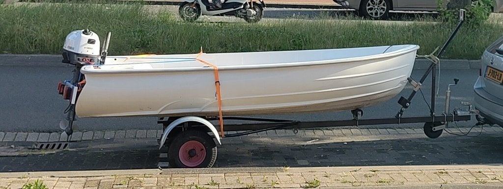 bootje kmv with  / motor / trailer, Ophalen of Verzenden, Gebruikt, Overige typen, Motorboot