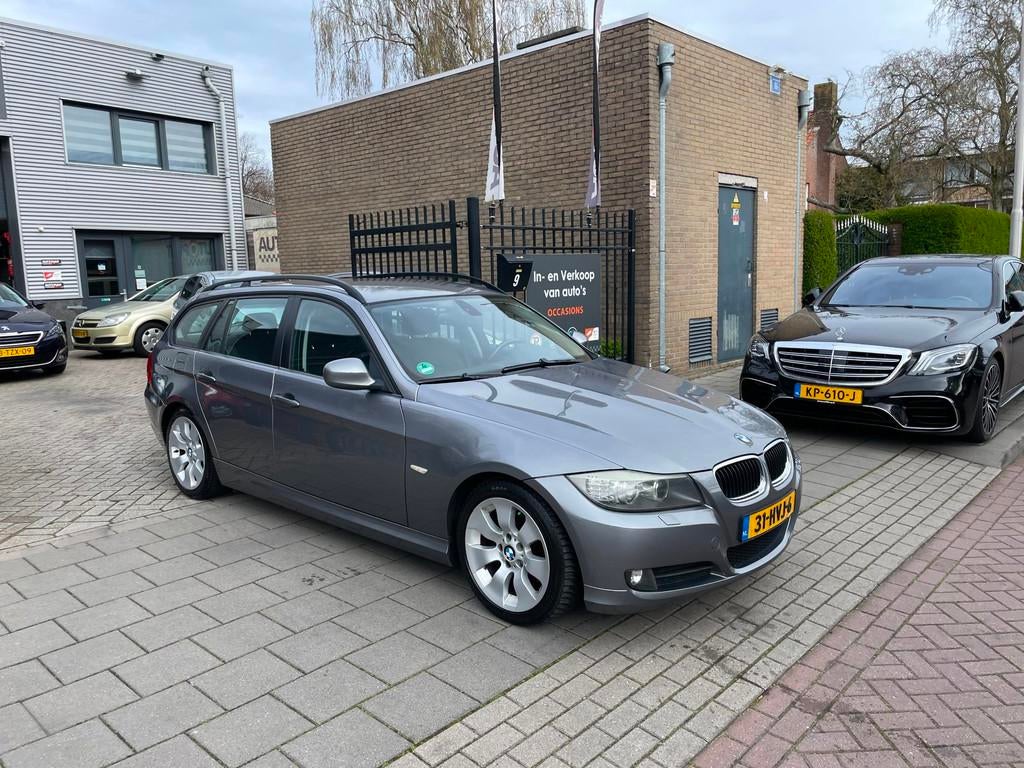 BMW 3-serie Touring 318d High Executive 2e Eig! Trekhaak Air, Auto's, BMW, 21 km/l, Achterwielaandrijving, Origineel Nederlands