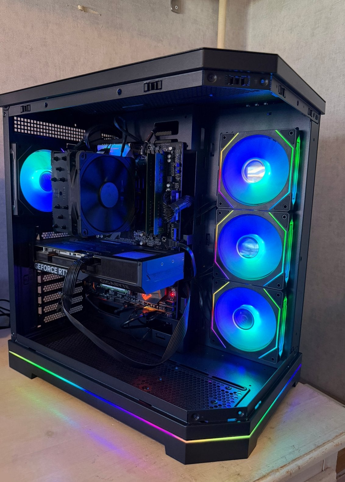 Game pc // Ryzen 7 5800X // RTX 4070 // 32GB RAM // SSD /HDD, Computers en Software, Desktop Pc's, Zo goed als nieuw, 4 Ghz of meer