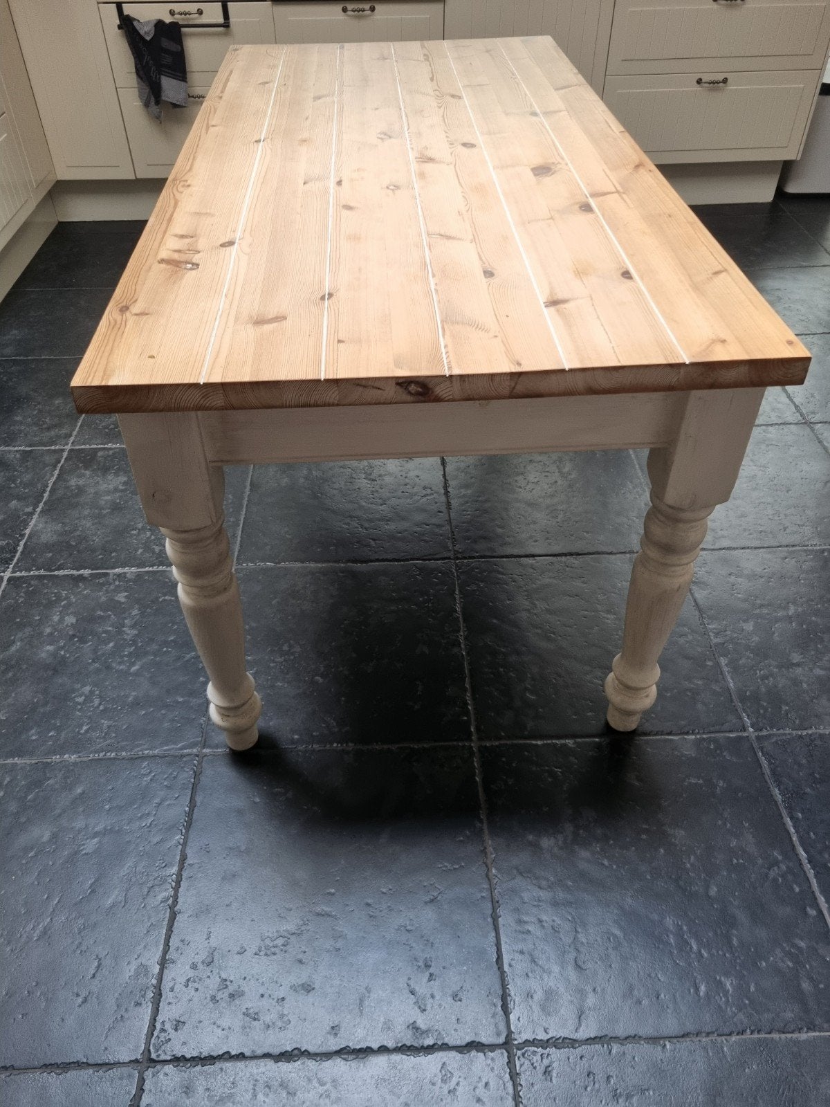 Brocante eettafel van grenenhout, Ophalen