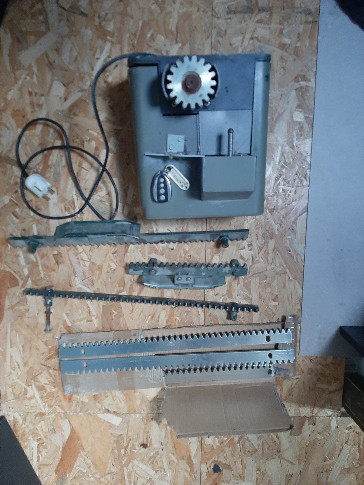 Elektrisch poortopener max 600kg Compleet met Afstandsbedien, Gebruikt, Overige typen, Ophalen of Verzenden, Schuifdeur