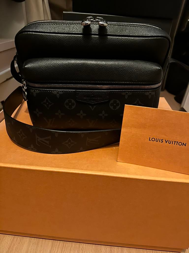 Louis Vuitton Messenger Bag, Ophalen of Verzenden, Zo goed als nieuw, Zwart